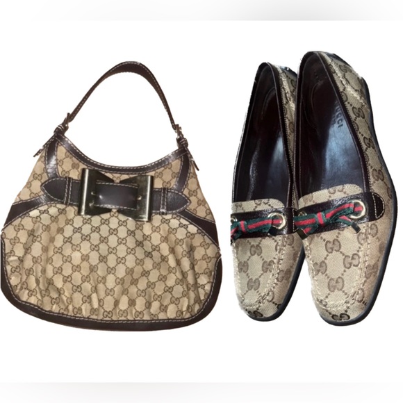 Gucci Handbags - ♥️🥳♥️ BUNDLE- Gucci shoulder bag and Gucci shoes ( 7B )